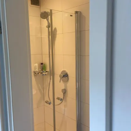 Souterrain-Zimmer Mit Bad In Altenberge/Naehe Muenster Проживание в семье